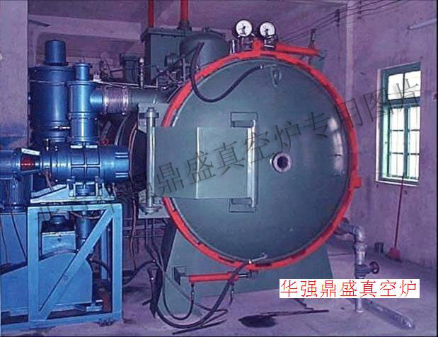 HQY3系列三室油淬气冷真空炉